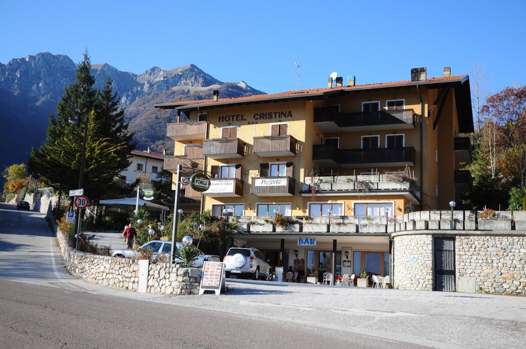 Hotel Cristina Tenno Buitenkant foto