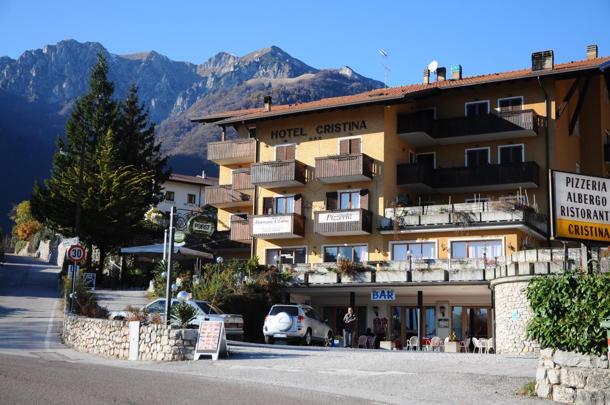 Hotel Cristina Tenno Buitenkant foto