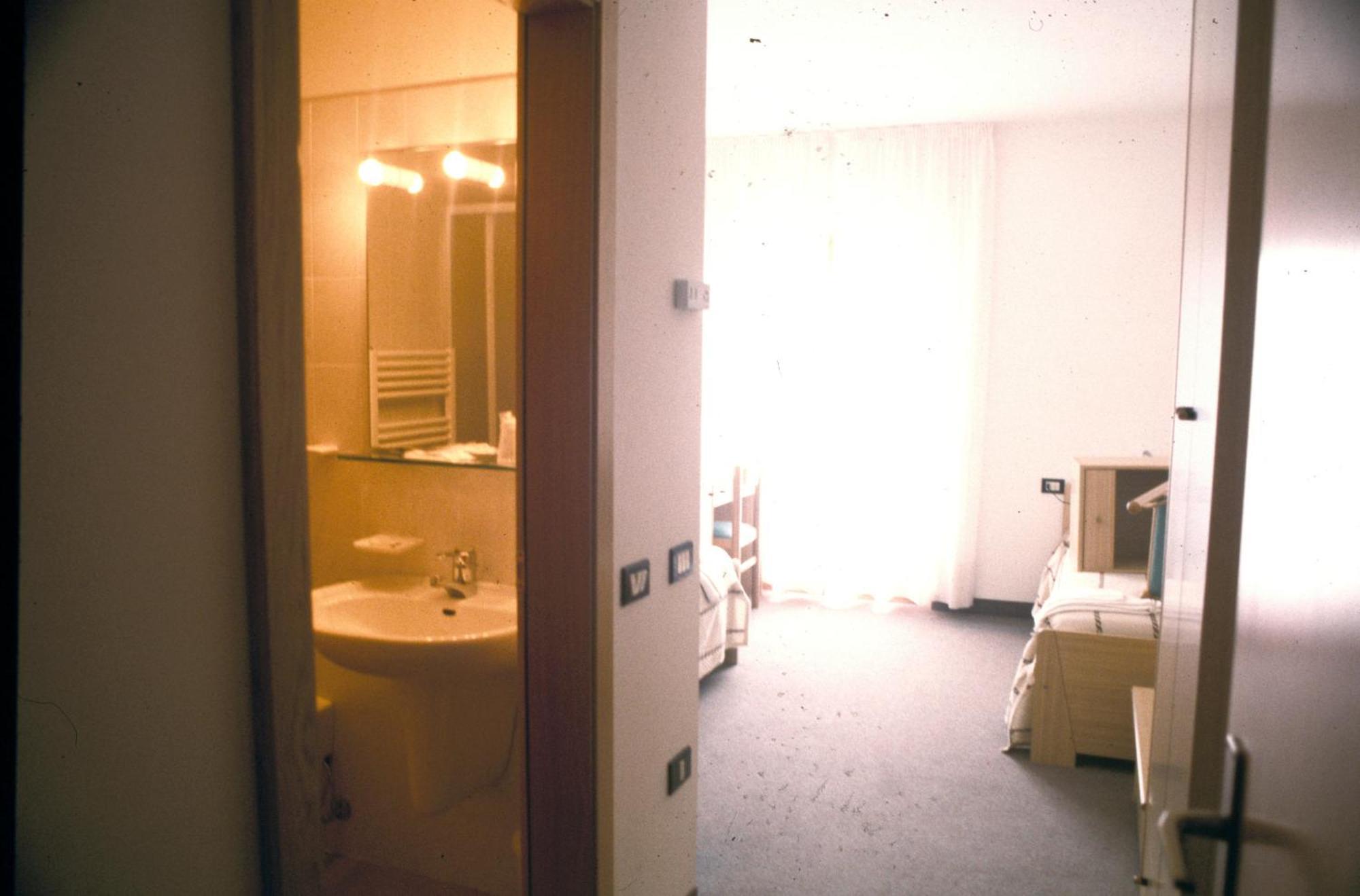 Hotel Cristina Tenno Buitenkant foto