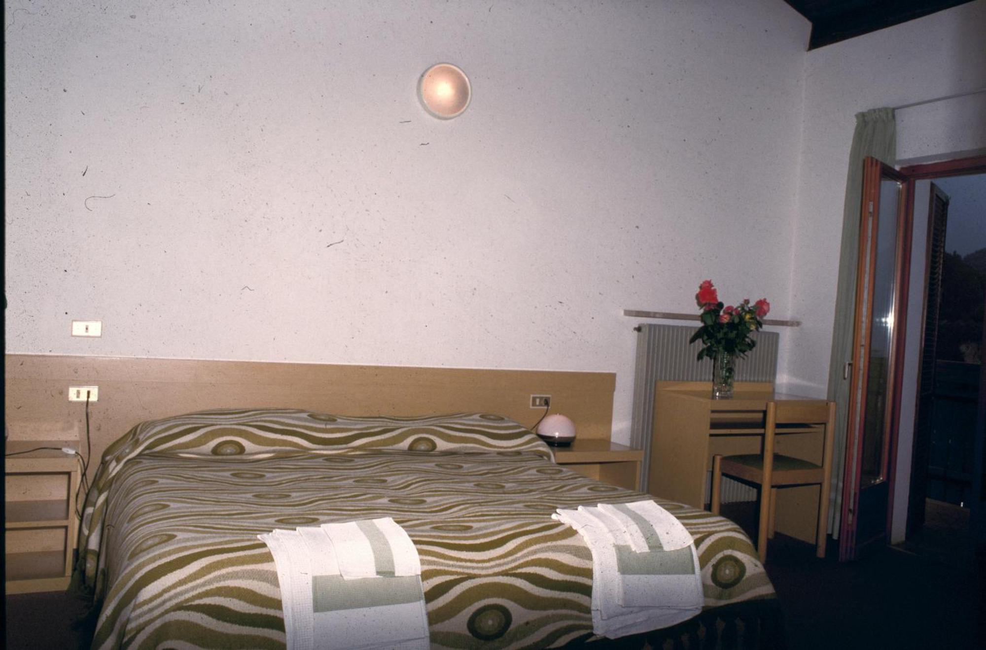 Hotel Cristina Tenno Kamer foto