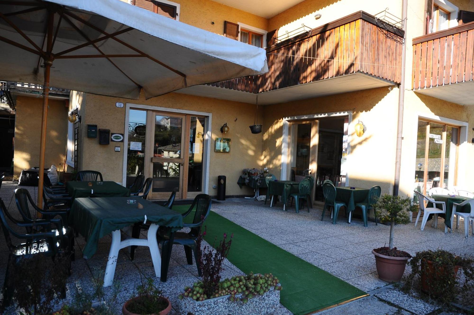 Hotel Cristina Tenno Buitenkant foto