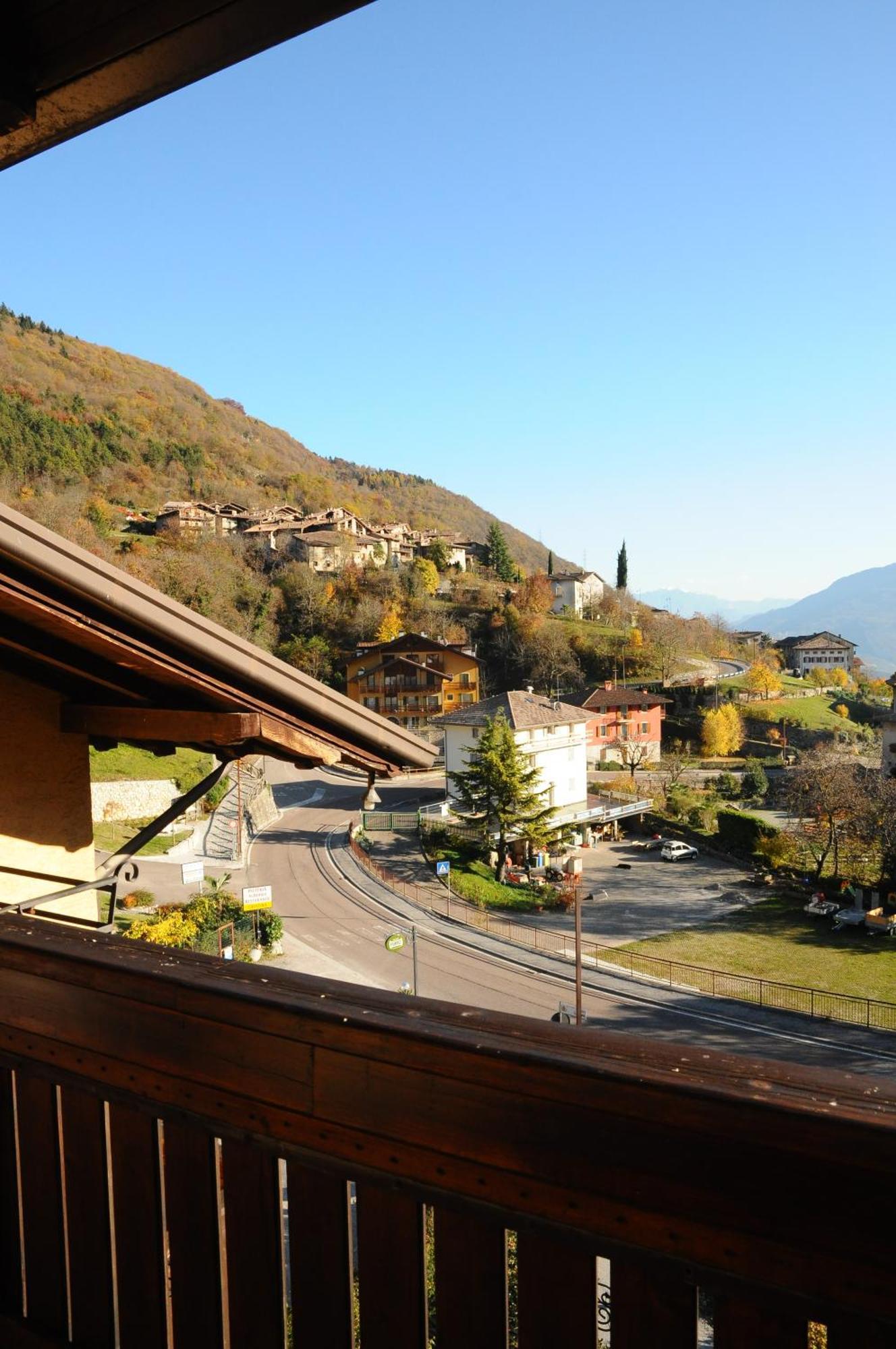Hotel Cristina Tenno Buitenkant foto